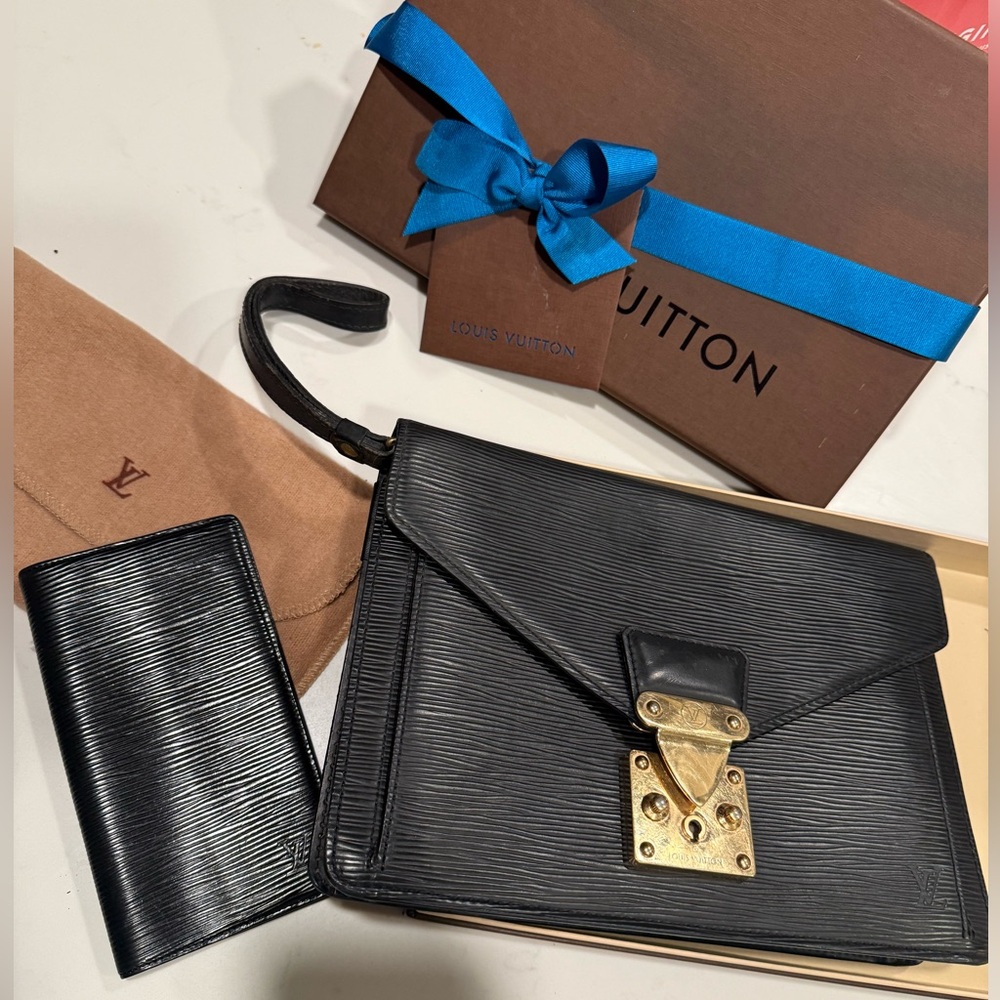 LV Epi Sellier Dragonne Clutch Bag and Checkbook Black with dust bag and Box